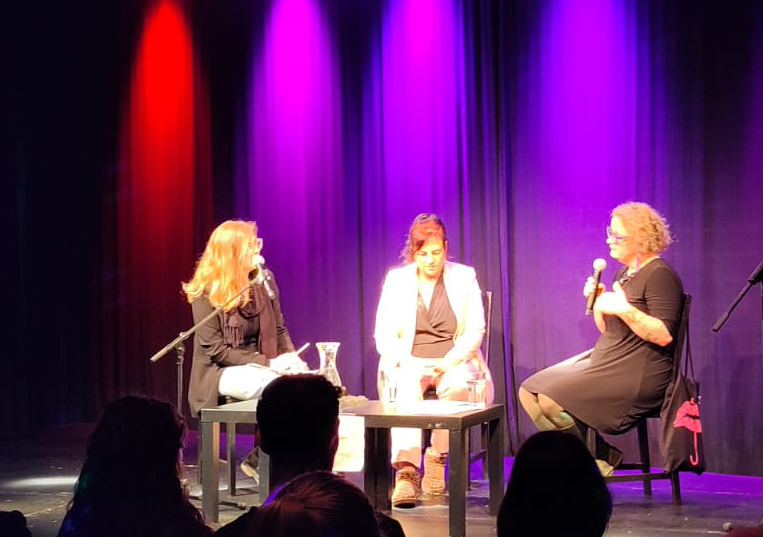 Lina Čenić, Christine Nagl und Ruby Rebelde während der Debatte.